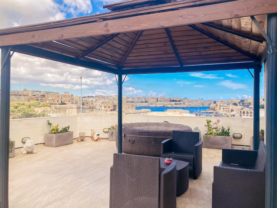 Patio, Day, View (from property/room), Balcony/Terrace, Balcony/Terrace, Seating area, Sea view