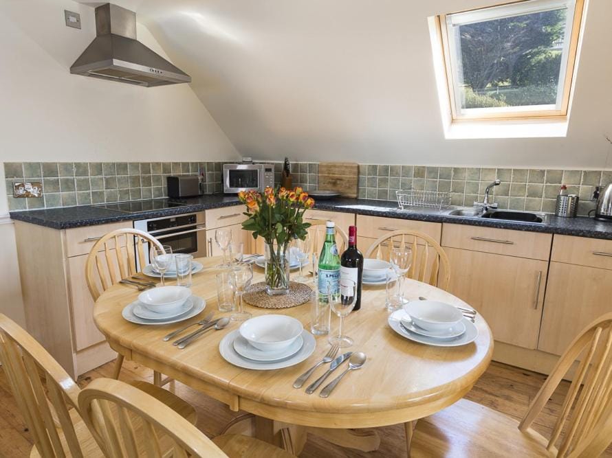 4 Armada House House in England