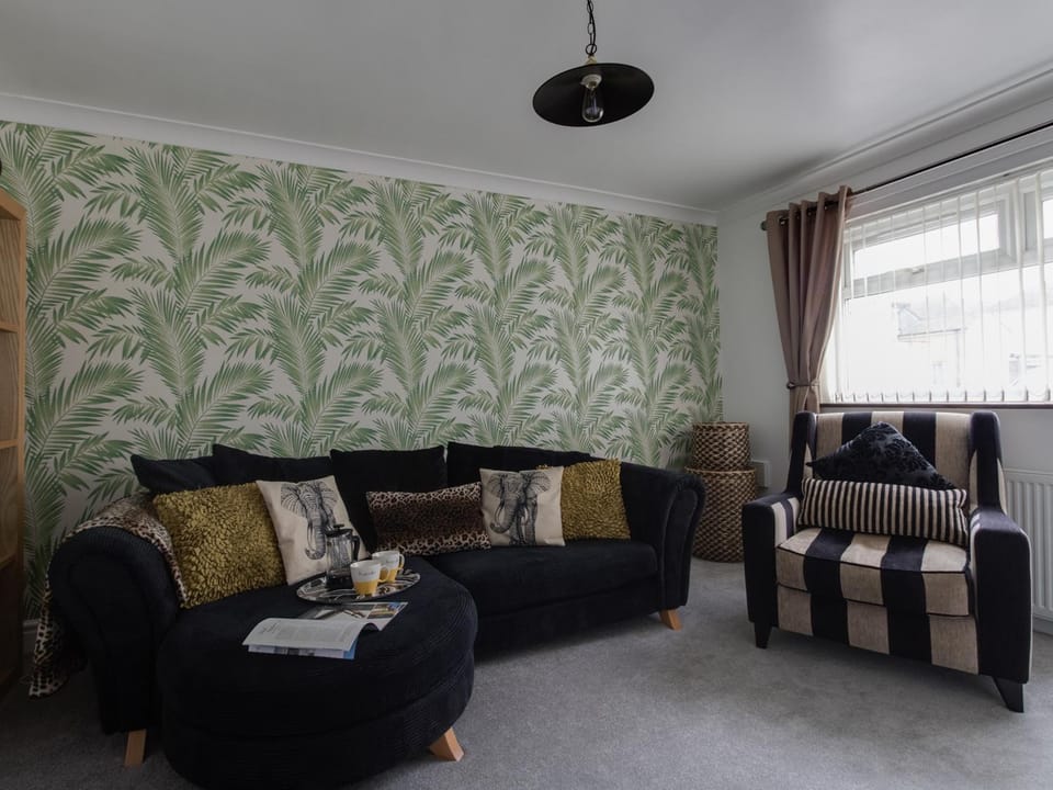 Sunny Days House in Weymouth
