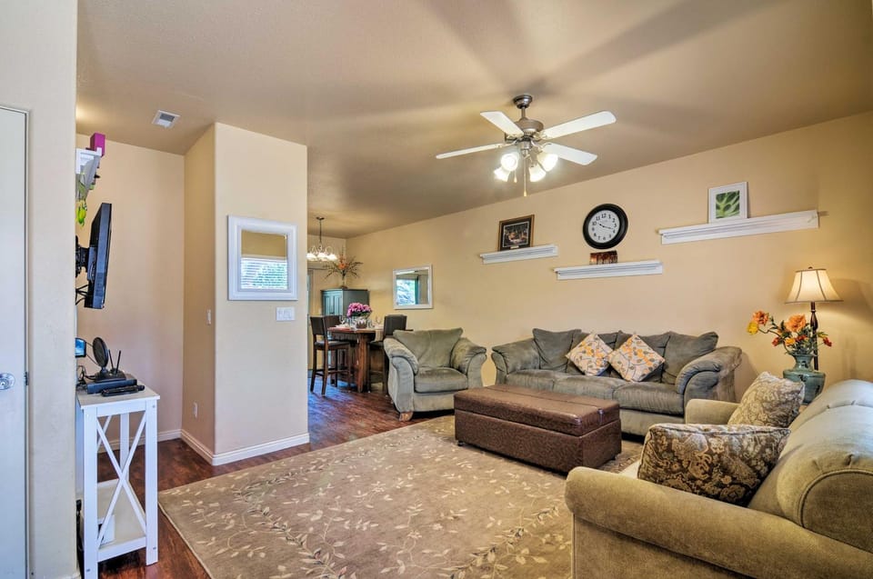 Kanab Condo w/ Pool & AC < 1 Mi to Attractions! House in Kanab