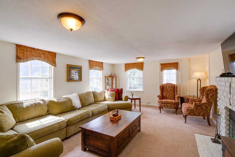 Empire Vacation Rental w/ Fire Pit & Gas Grill! House in Empire