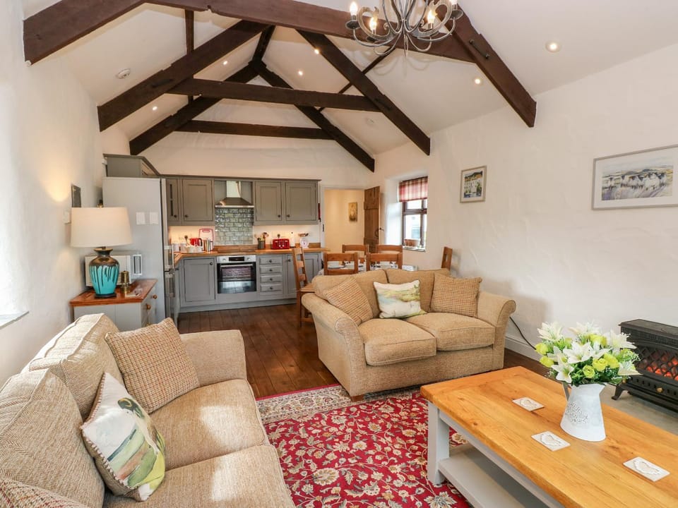 Potters Barn House in Wales