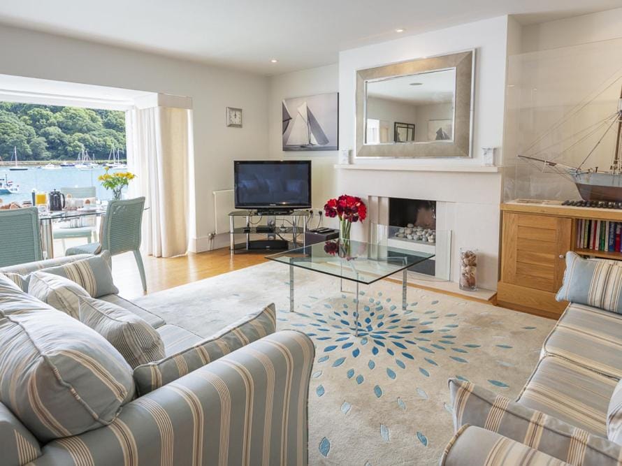 7 Dart Marina Apartment in Dartmouth
