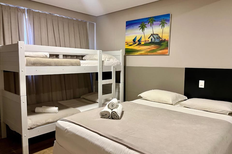 Bed, Bedroom, bunk bed, towels