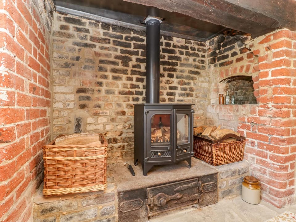 Pound Cottage House in West Dorset District