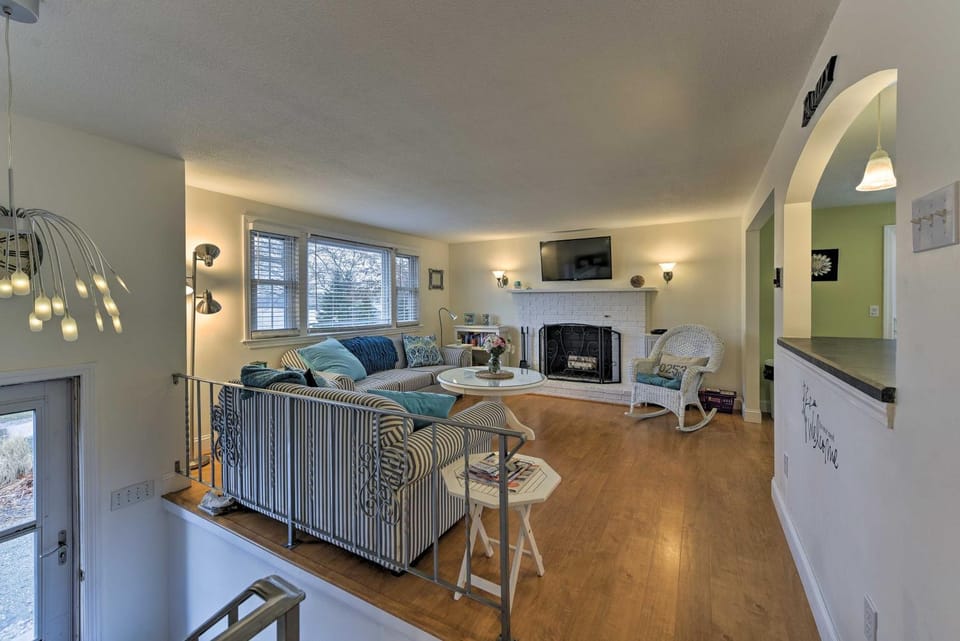 Pond Access & Private Dock: East Wareham Home House in Wareham