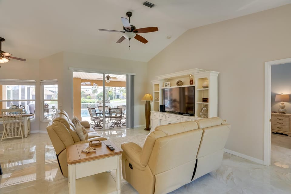 Cape Coral Abode - Near Sun Splash Park & Beach! House in Cape Coral