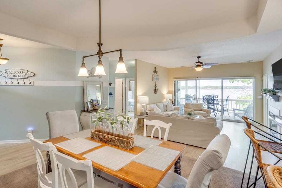 Water Sports On-Site! Lake of the Ozarks Townhome House in Village Four Seasons
