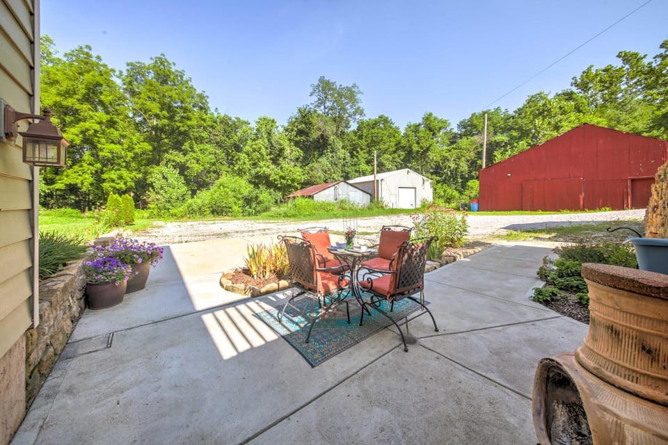 Augusta Studio at Halcyon Spa Bed & Breakfast Apartment in Missouri