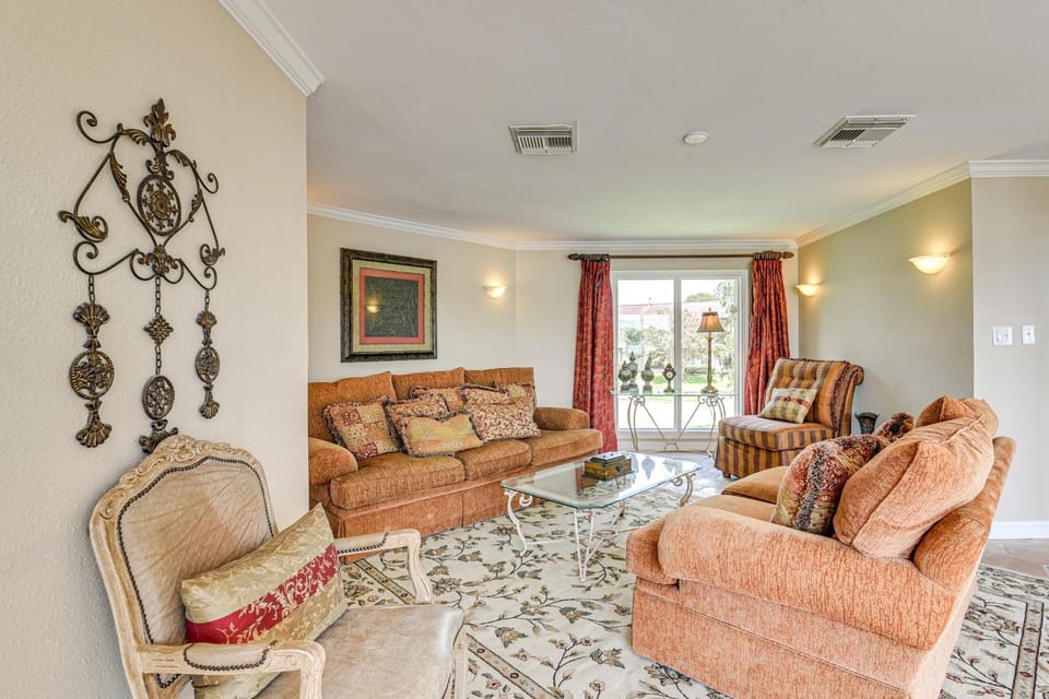 Lakefront Houston House - 1 Mi to Space Center! House in Nassau Bay