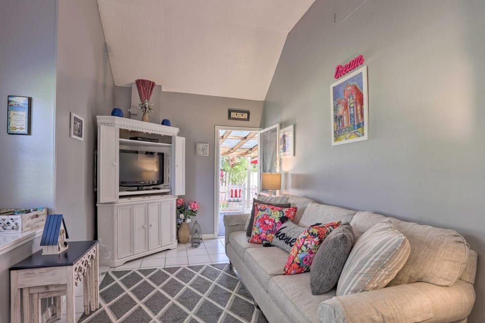Stuart Apartment w/ Patio Near St Lucie River! Apartment in Port Saint Lucie