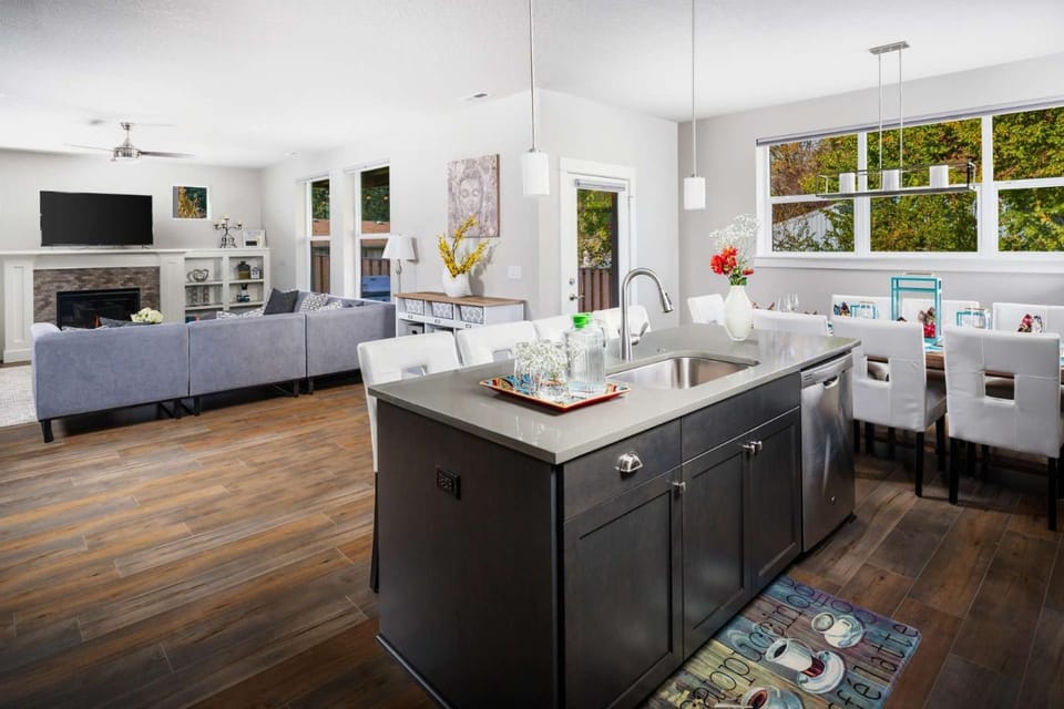 Alexander Villa House in Beaverton