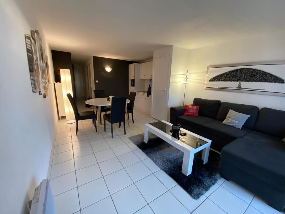 Loriot1- Appartement vue mer sur le fort bloqué ploemeur Apartment in Ploemeur