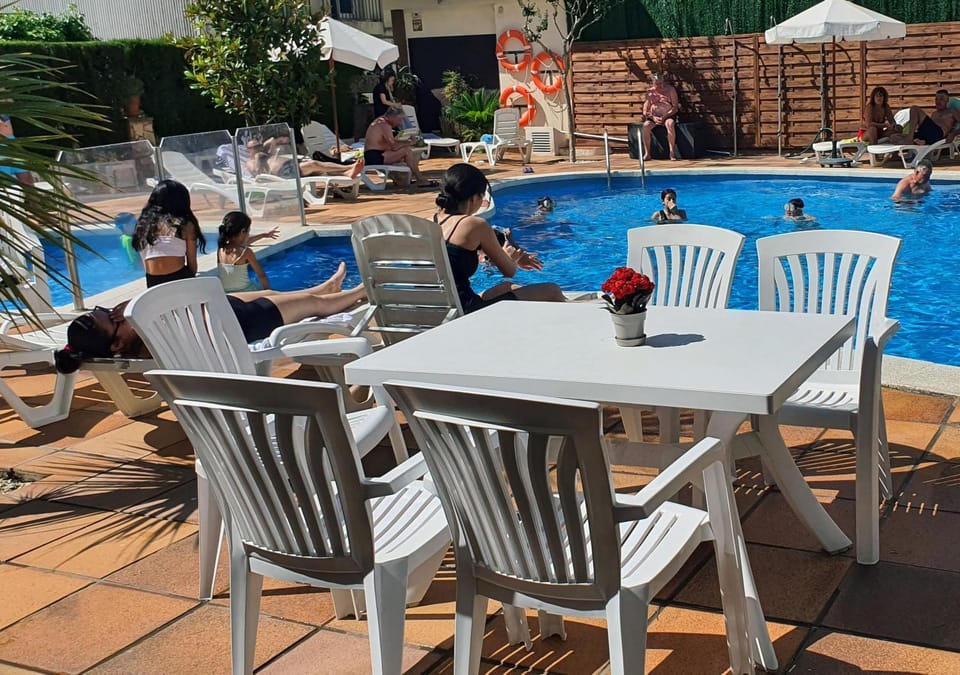 Garden, Swimming pool