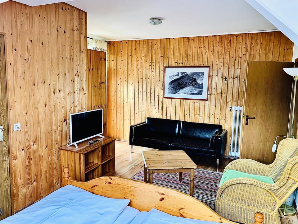 Gästehaus Hohe Tannen Bed and Breakfast in Garmisch-Partenkirchen