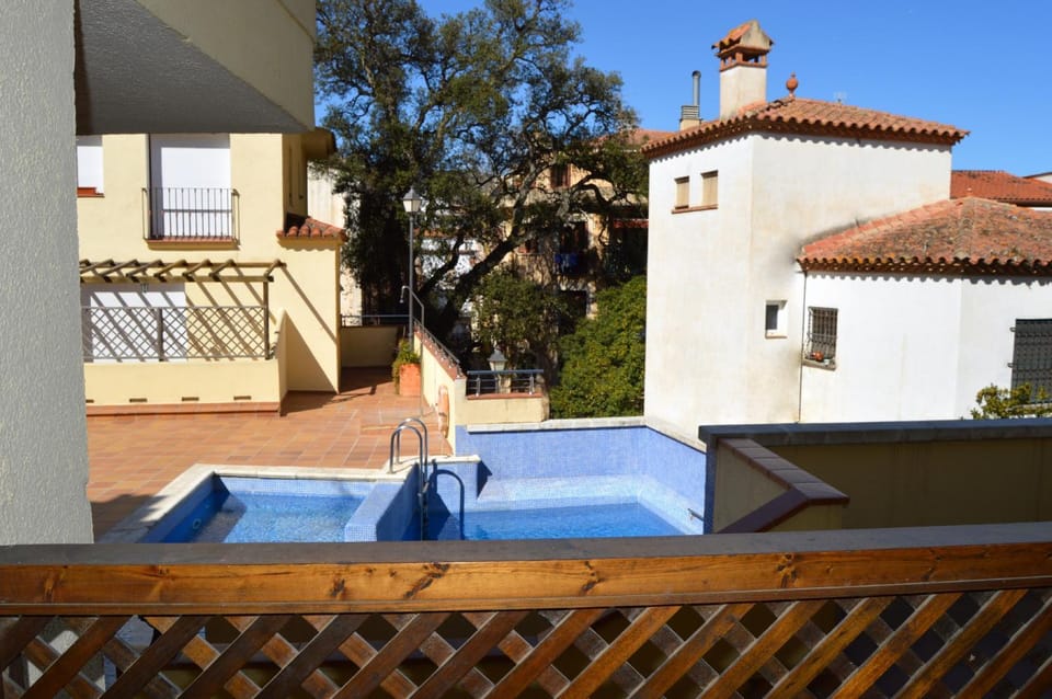 Balcony/Terrace, Pool view
