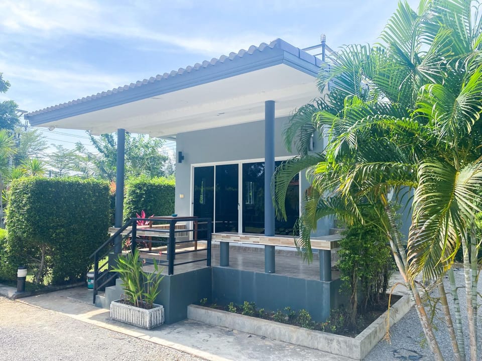 Property building, Day
