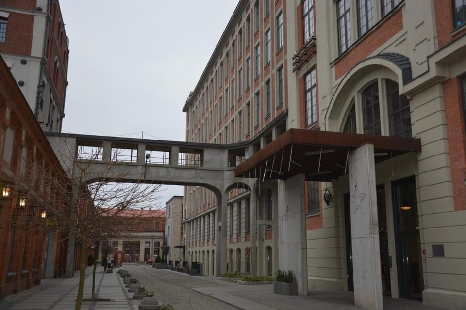 Property building, Facade/entrance, Neighbourhood
