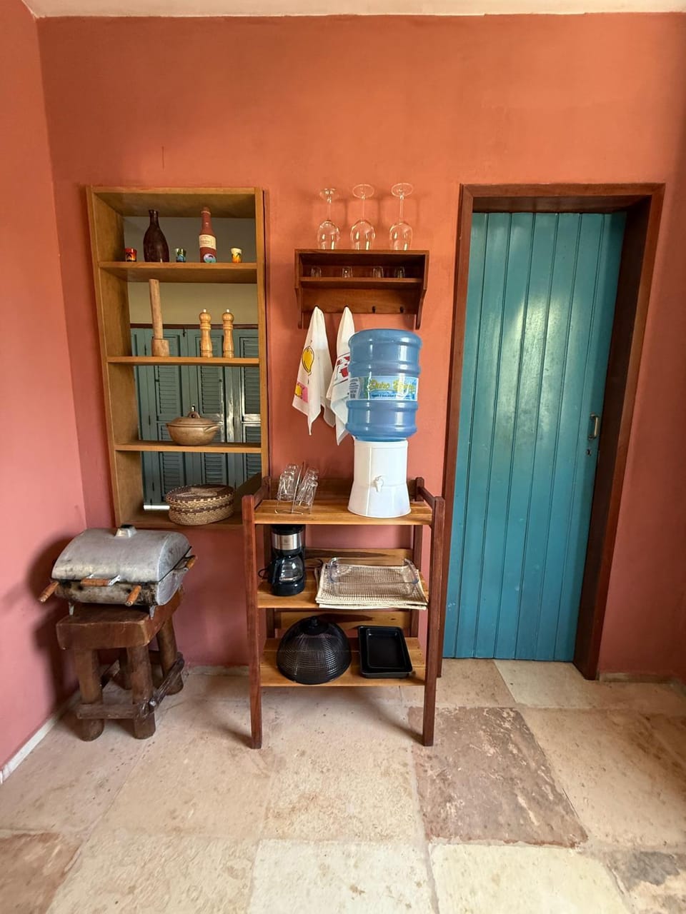 Coffee/tea facilities, kitchen