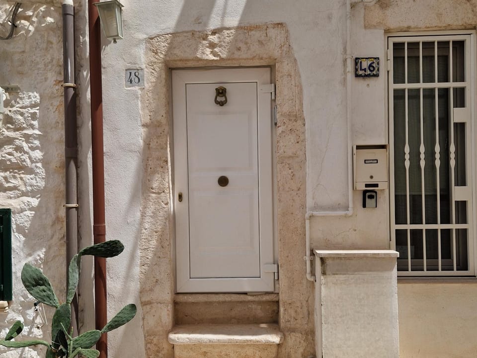Solis Domus - Aurora House in Ostuni