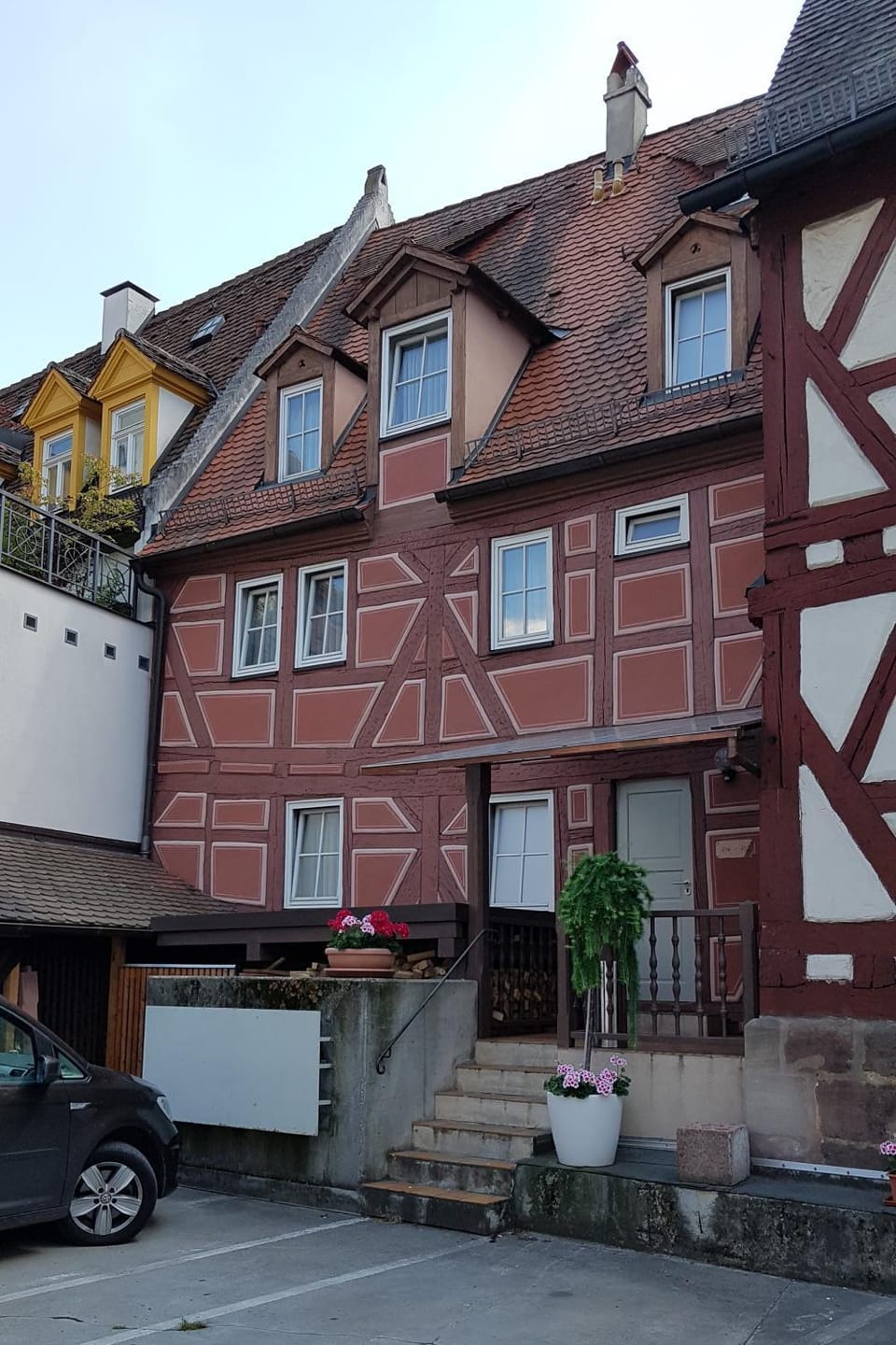 Property building, Location