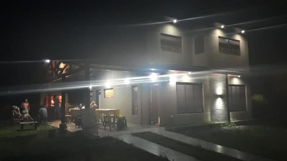 Casa amplia barrio privado Miramar House in Miramar