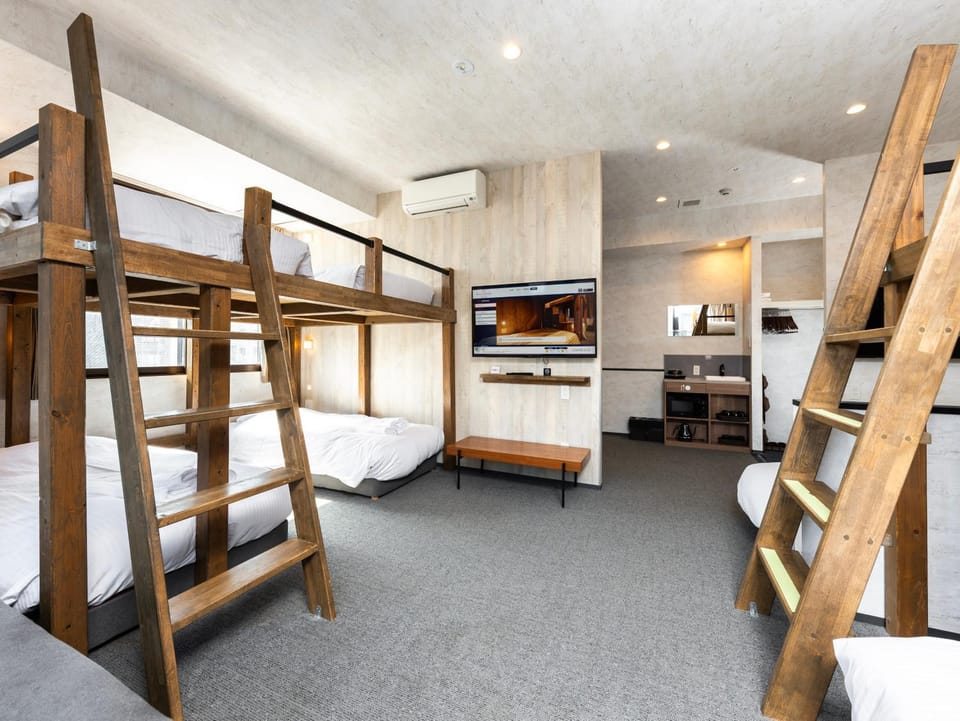 Bed, Bedroom, bunk bed