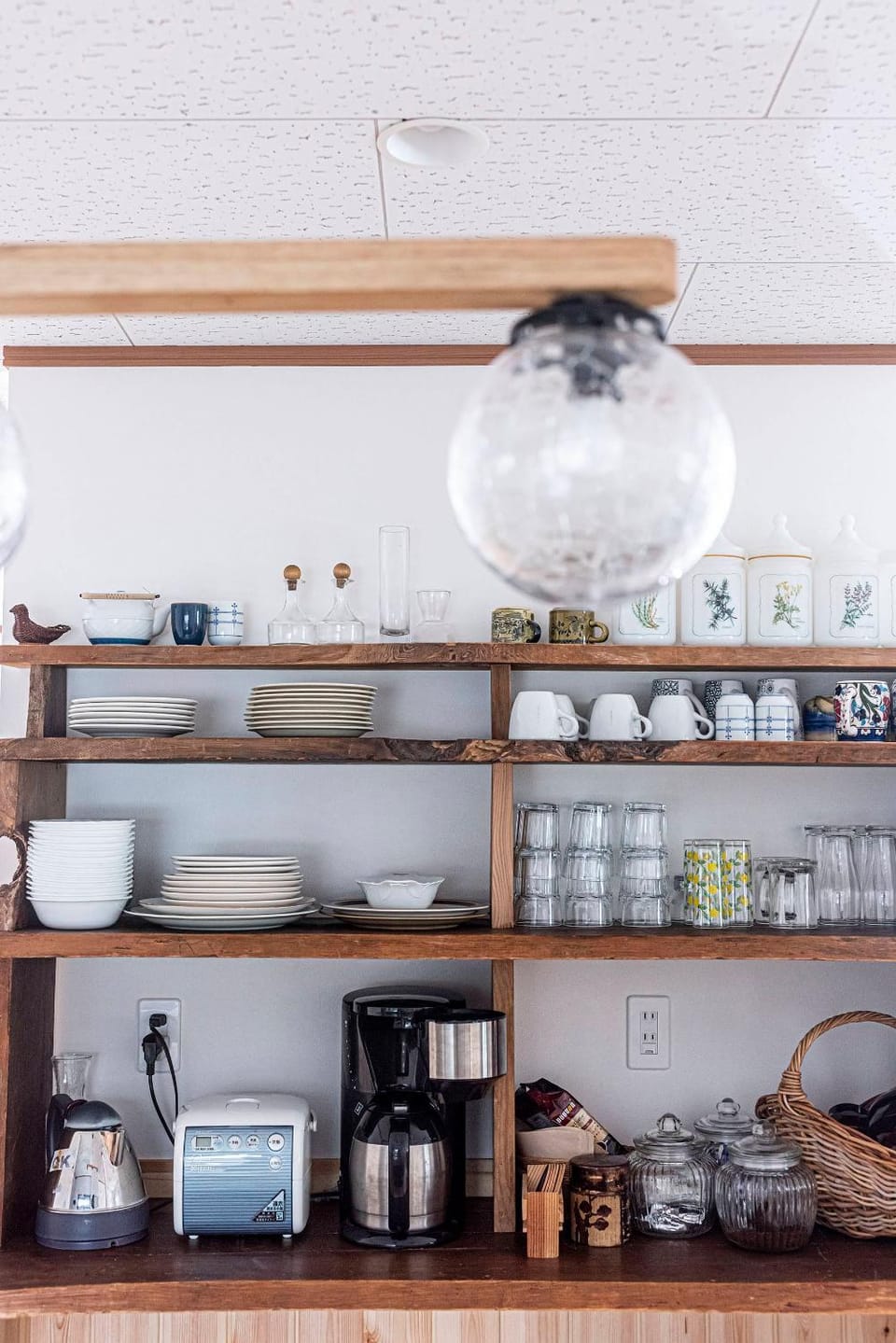 Kitchen or kitchenette, Communal kitchen