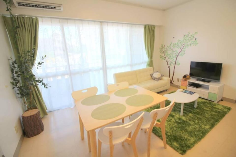 沖縄ライフインゼファー Okinawa Totoro House Apartment in Okinawa Prefecture