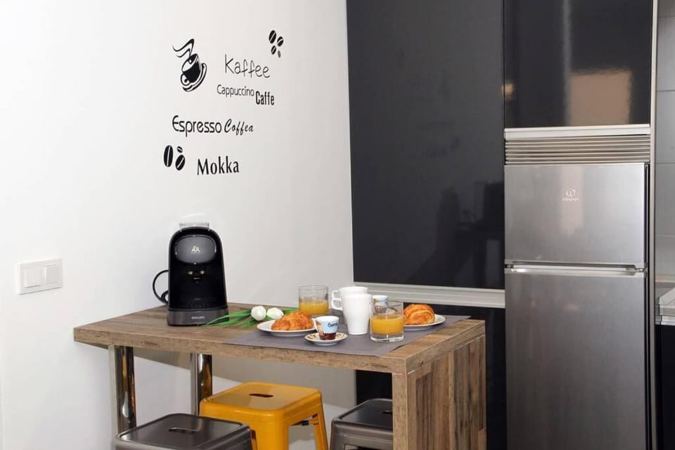 Coffee/tea facilities, Kitchen or kitchenette