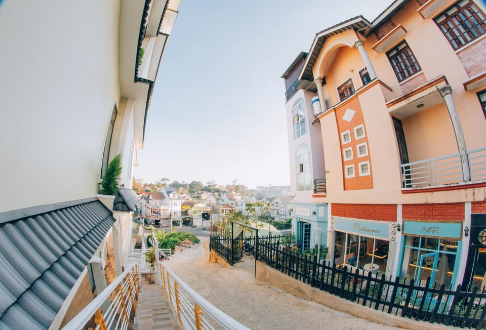Dalat Mist House - Đà Lạt Hotel in Dalat