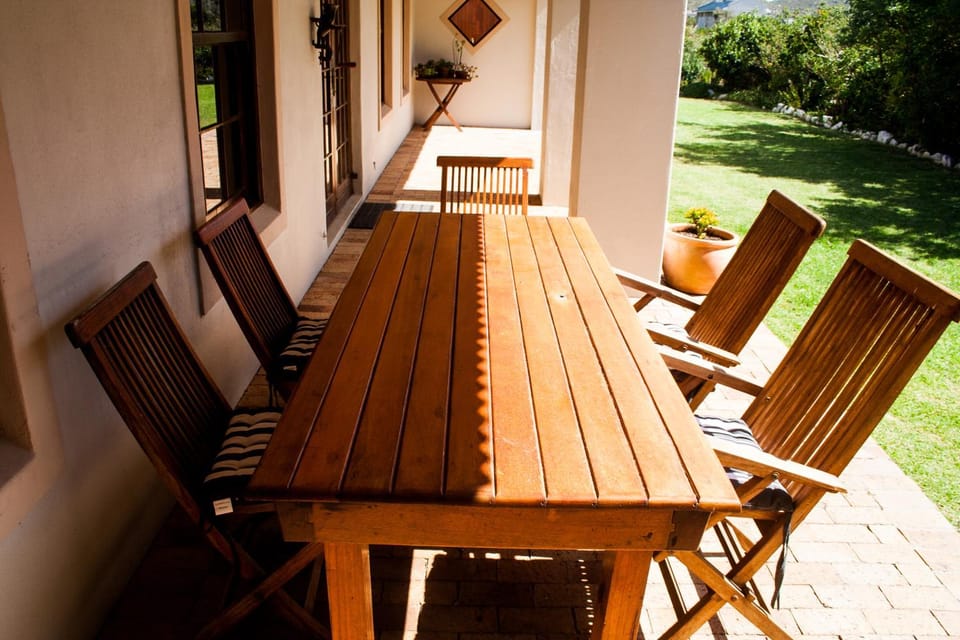 Patio, Patio, Garden, Balcony/Terrace, Balcony/Terrace, Seating area, Garden view