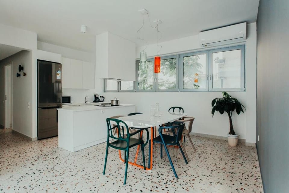 Stylish Suite, by MGM Residencies Apartment in Athens