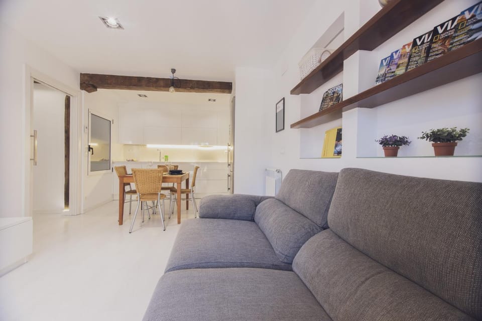 Communal lounge/ TV room, Living room