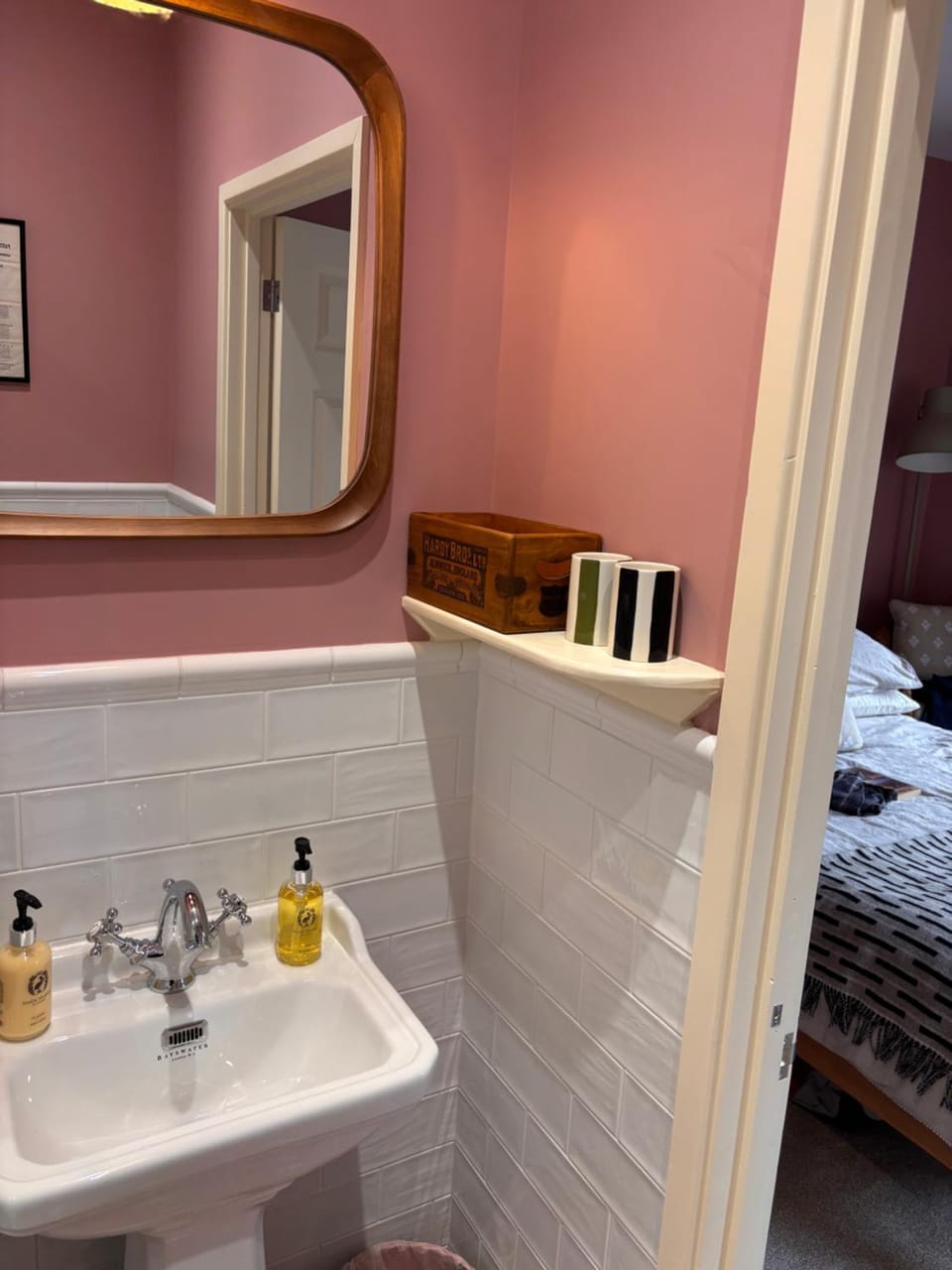 Peaseblossom House, a charming Grade II Listed Building, in a great location in Alnwick House in Alnwick