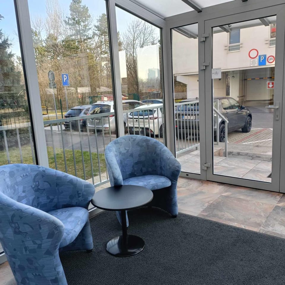 Lobby or reception, Seating area