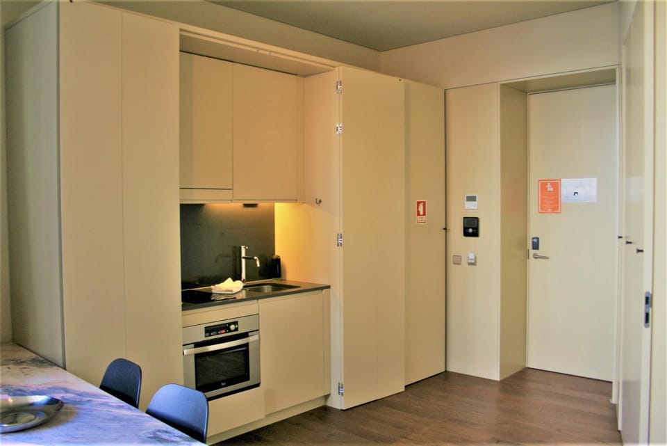 Kitchen or kitchenette, oven, stove