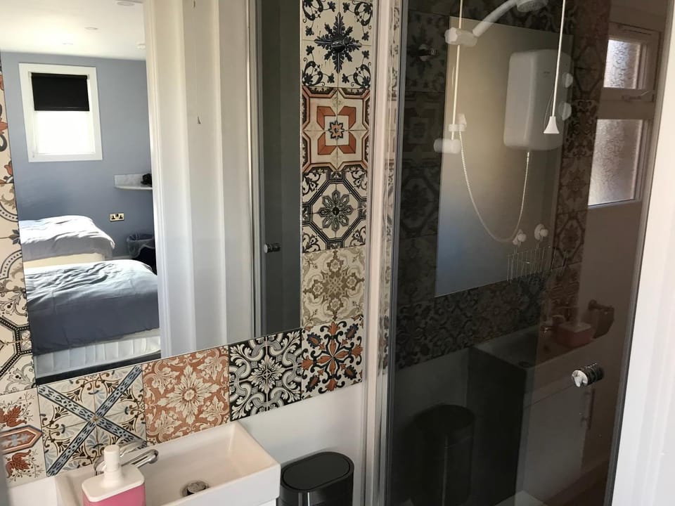 Cozy Rooms Bed and Breakfast in Liverpool