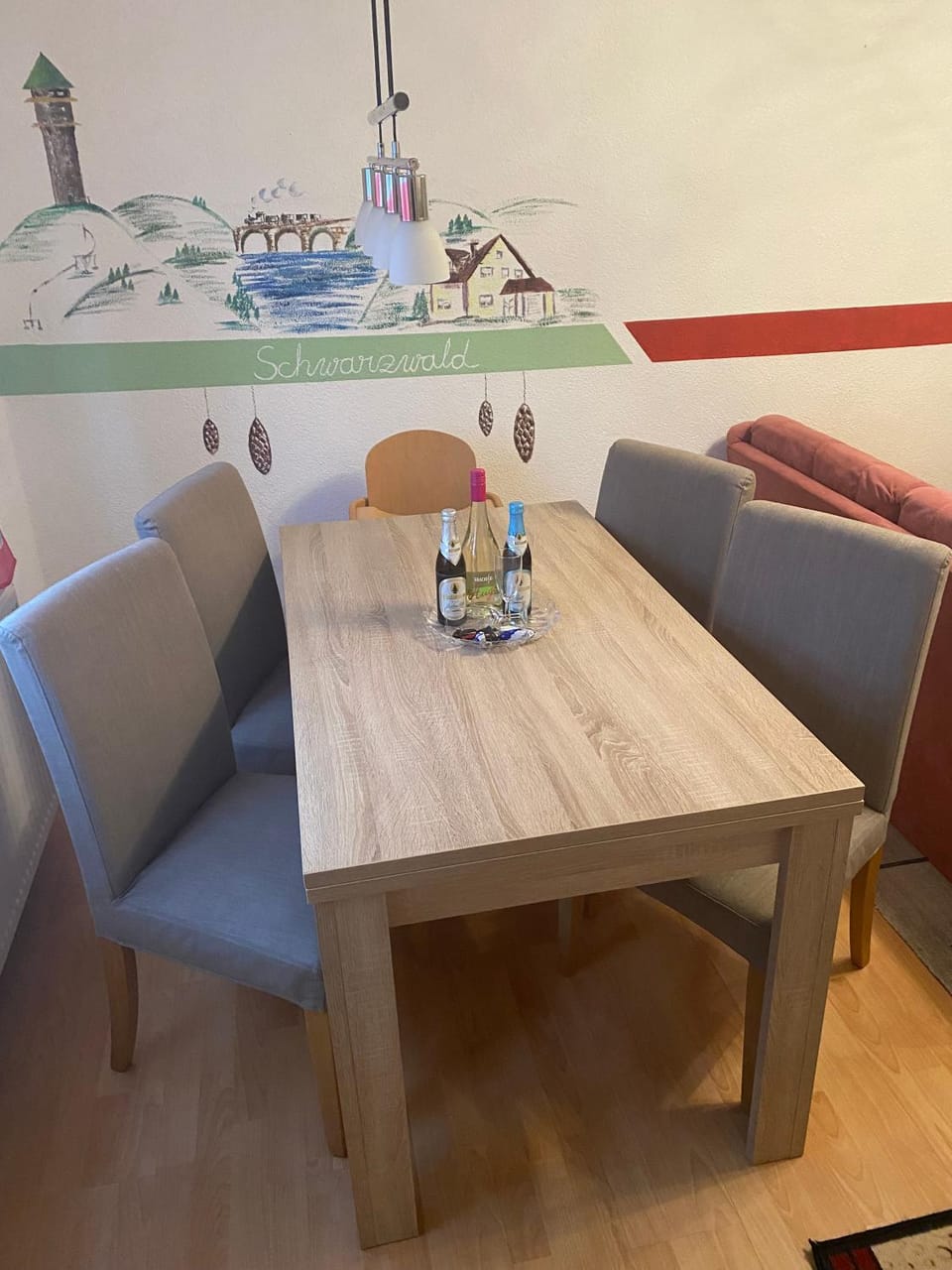 Seating area, Dining area