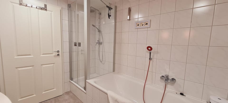 Shower, Bathroom, Bath