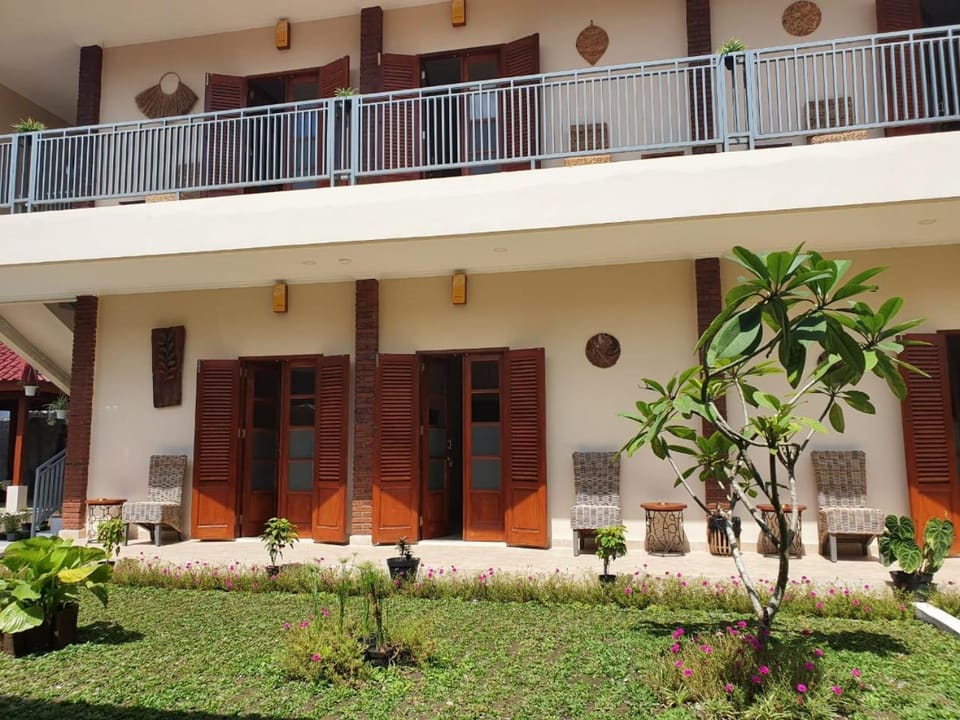 Property building, Balcony/Terrace