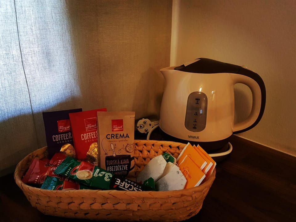 Coffee/tea facilities