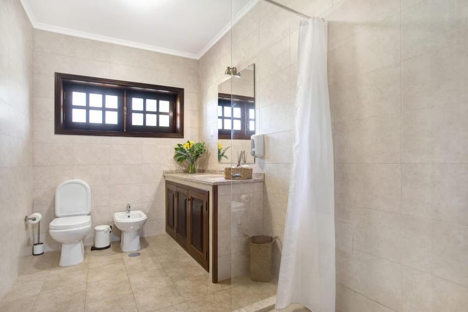 Toilet, Inner courtyard view
