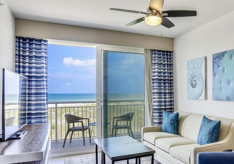 Oceana 203 West House in Treasure Island