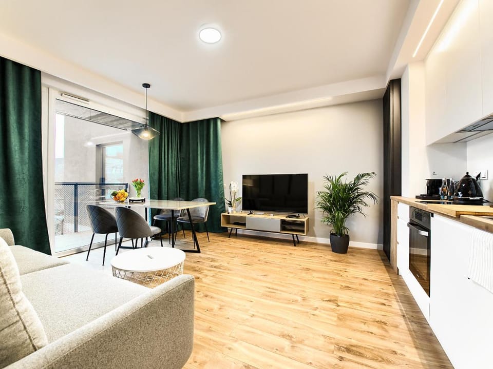 TV and multimedia, Kitchen or kitchenette, Other, Decorative detail, Seating area