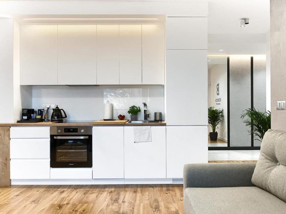 Kitchen or kitchenette, Food and drinks, Other, Seating area, Drinks