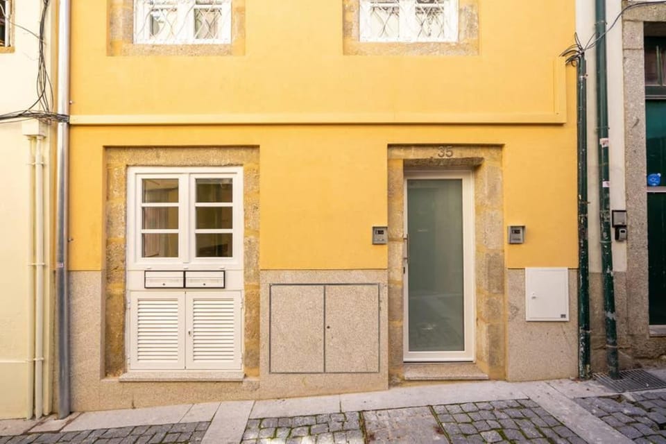 Property building, Facade/entrance