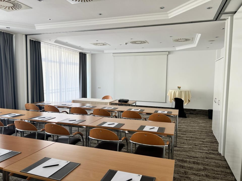 Meeting/conference room