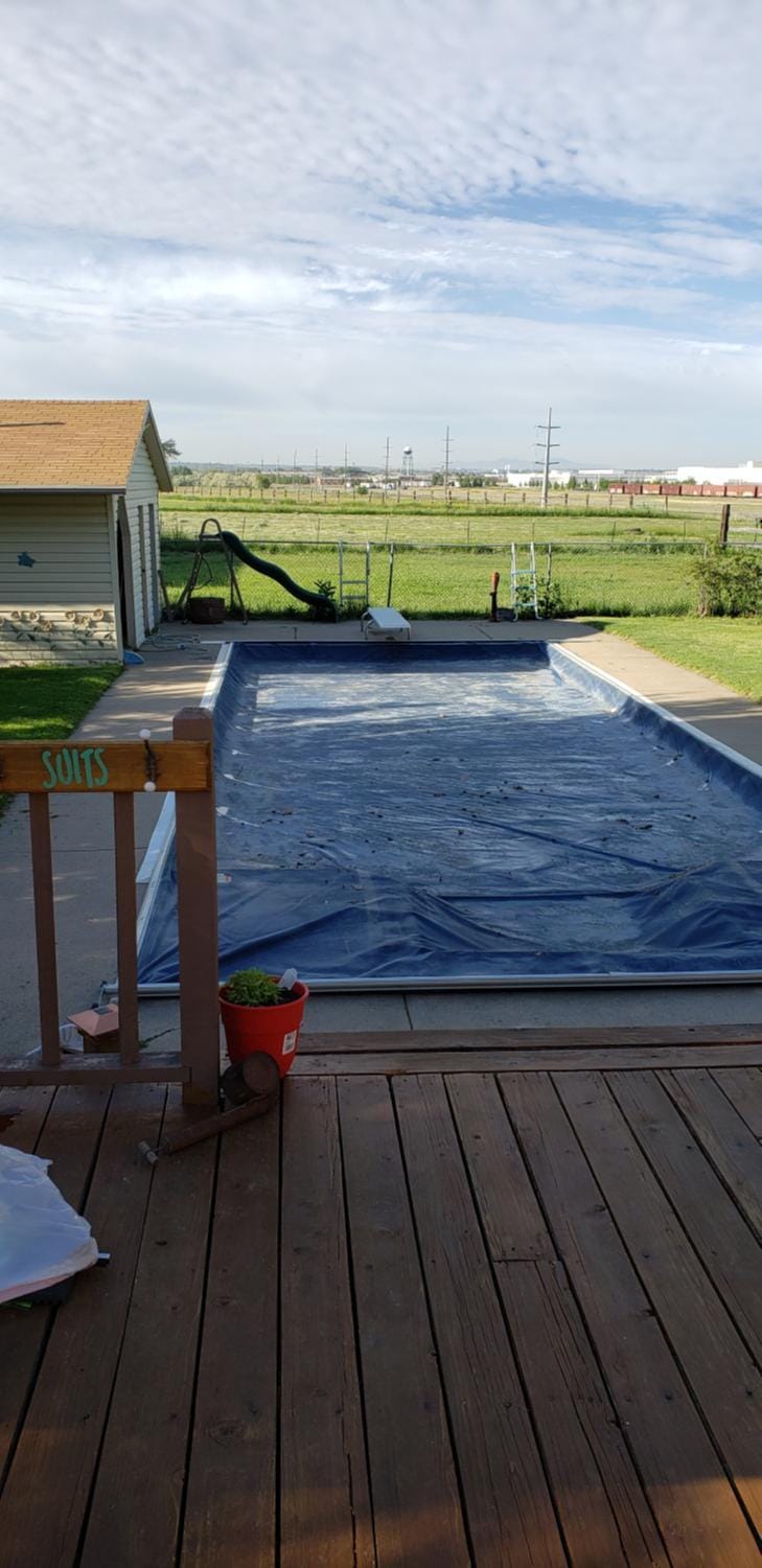 Swimming pool