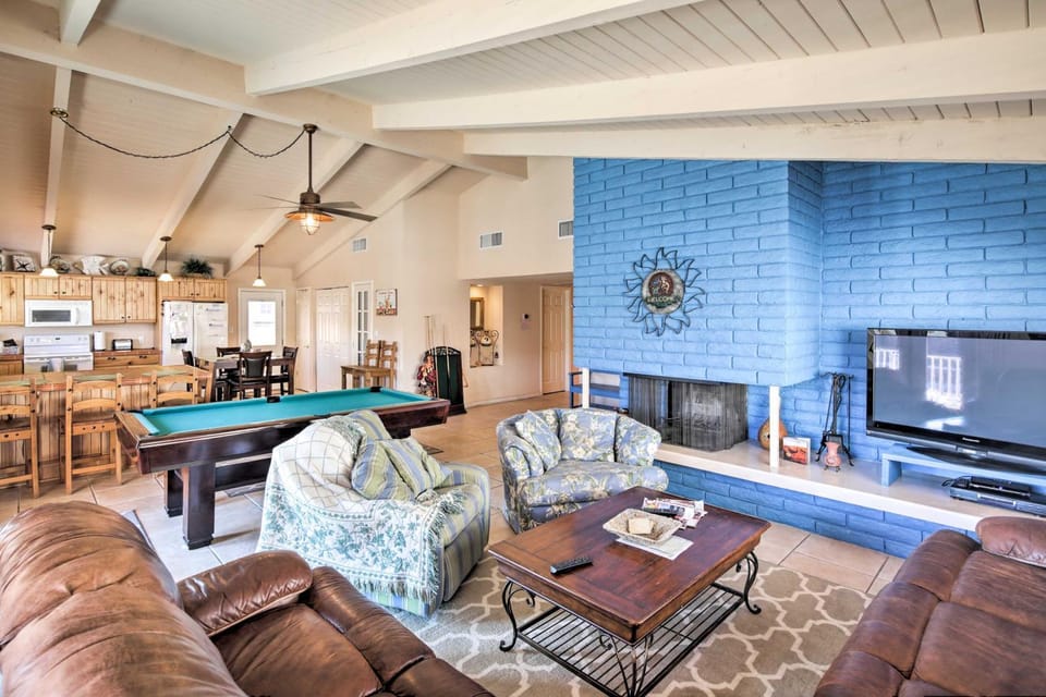 Canalfront Family Home w/ Private 50-Foot Dock! House in Earp